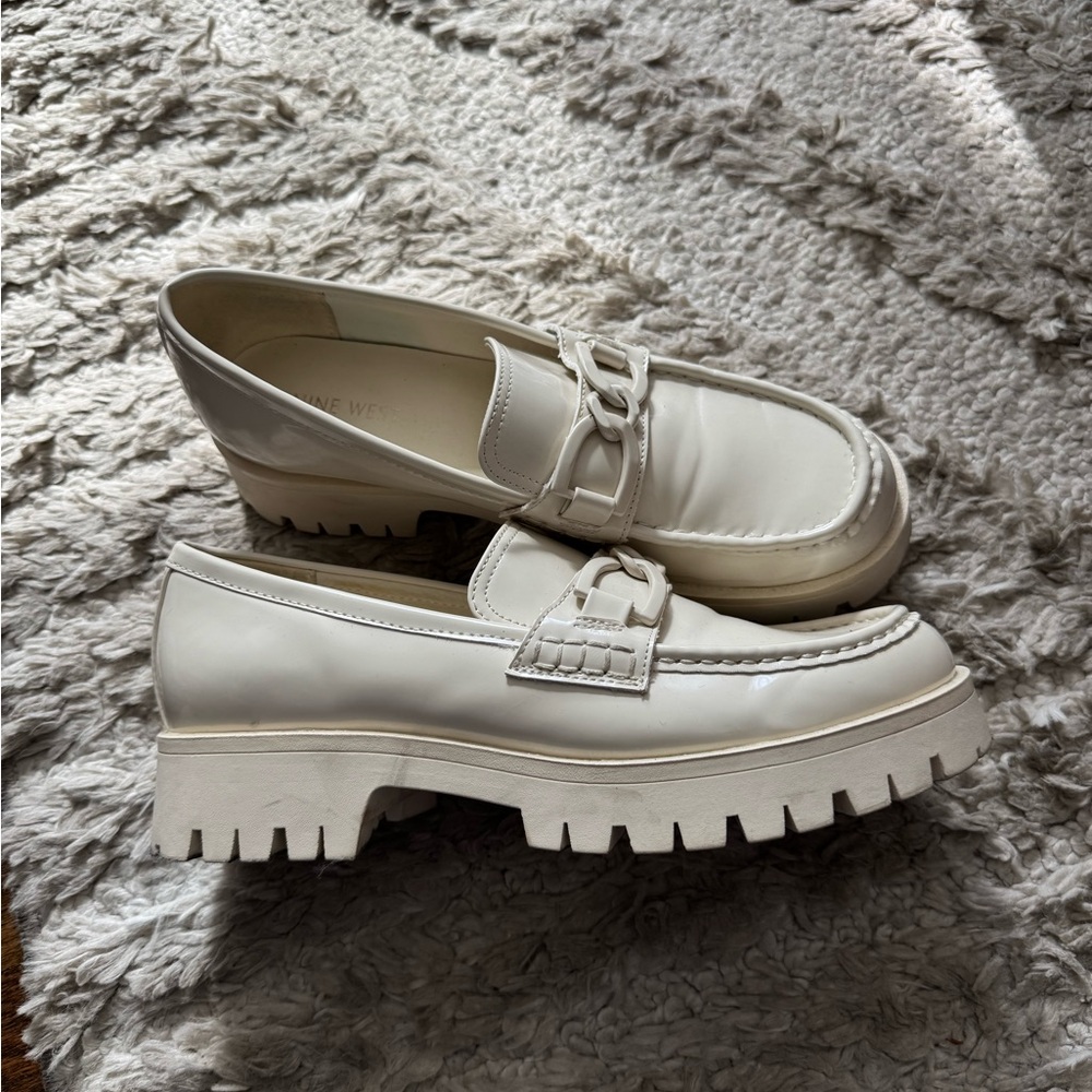 Nine West white chunky loafers #loafers #shoes
With 2-3 times max - Picture 4 of 4
